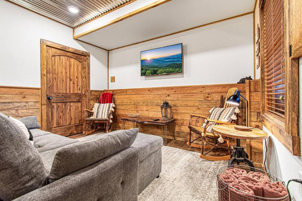 Cherry Log Summit Cabin By Bk Stays - Family Friendly - Playground - Game Room - Jacuzzi - Amazing Mountain Views Luaran gambar