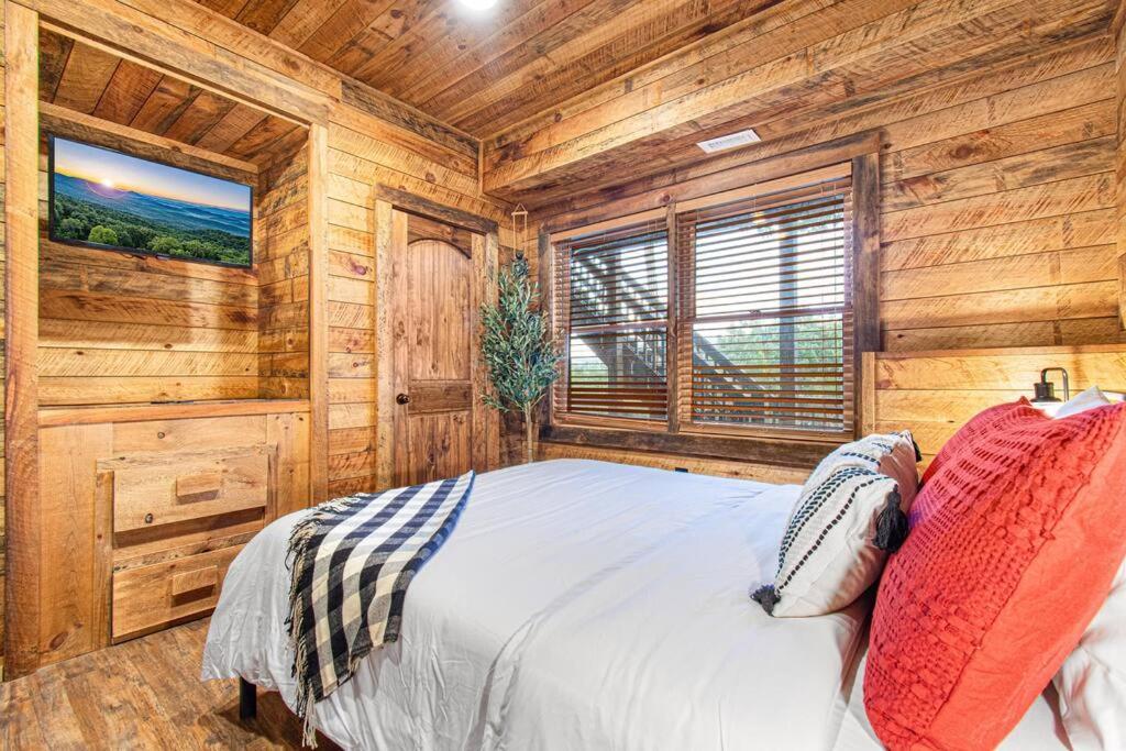 Cherry Log Summit Cabin By Bk Stays - Family Friendly - Playground - Game Room - Jacuzzi - Amazing Mountain Views Luaran gambar