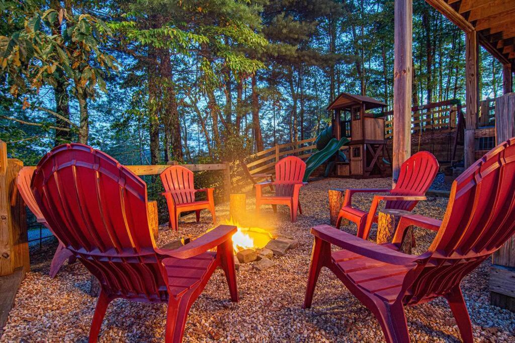Cherry Log Summit Cabin By Bk Stays - Family Friendly - Playground - Game Room - Jacuzzi - Amazing Mountain Views Luaran gambar