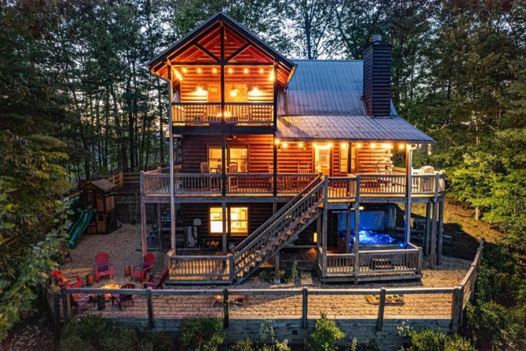 Cherry Log Summit Cabin By Bk Stays - Family Friendly - Playground - Game Room - Jacuzzi - Amazing Mountain Views Luaran gambar